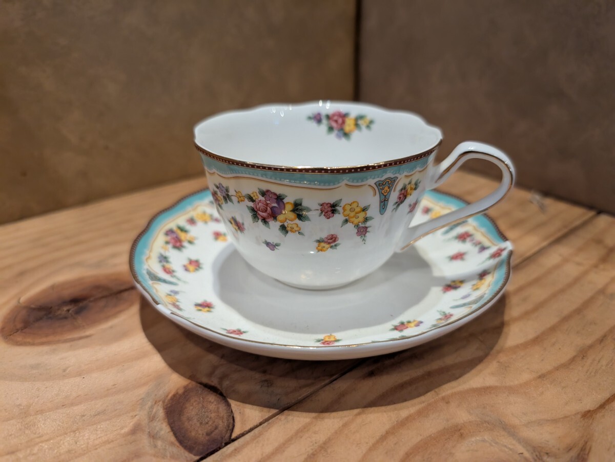 廃番品【ロイヤル・クラウン コーヒカップ&ソーサー セット ボーンチャイナ】 ティーカップ 喫茶店 美品 Royal crown Excellent Bone China拍卖