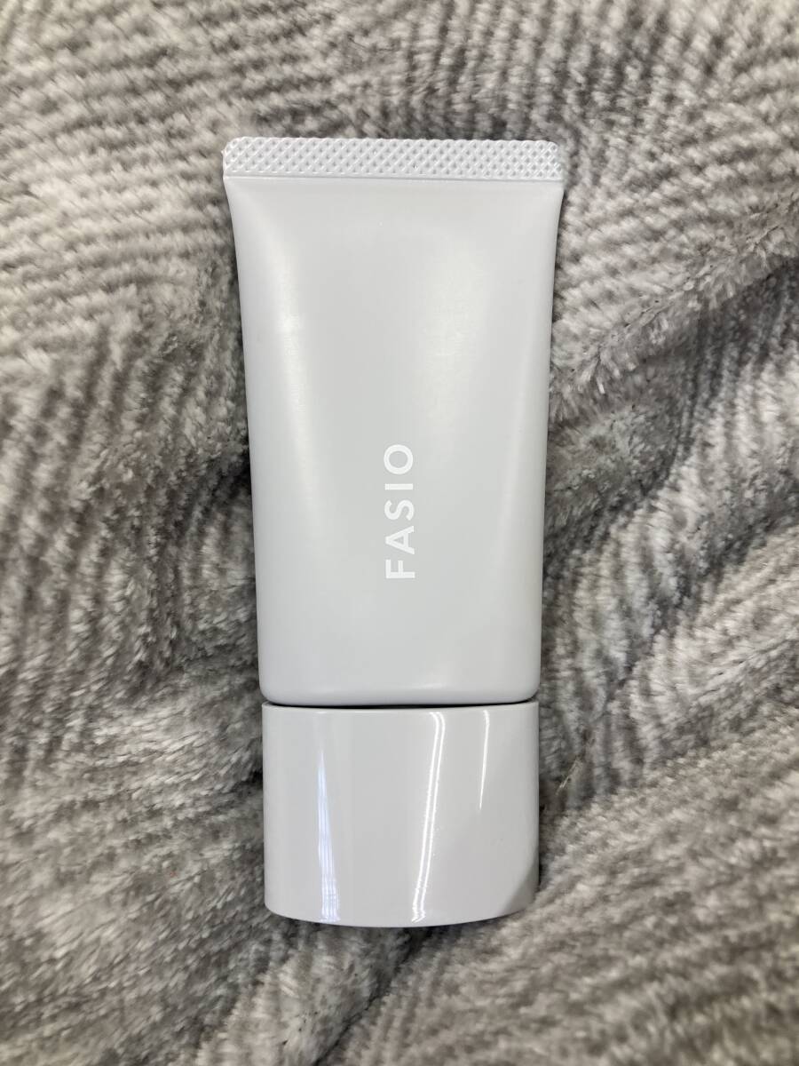 ファシオ エアリーステイ BB ティント UV 02 ライトベージュ @ FASIO BBクリーム拍卖
