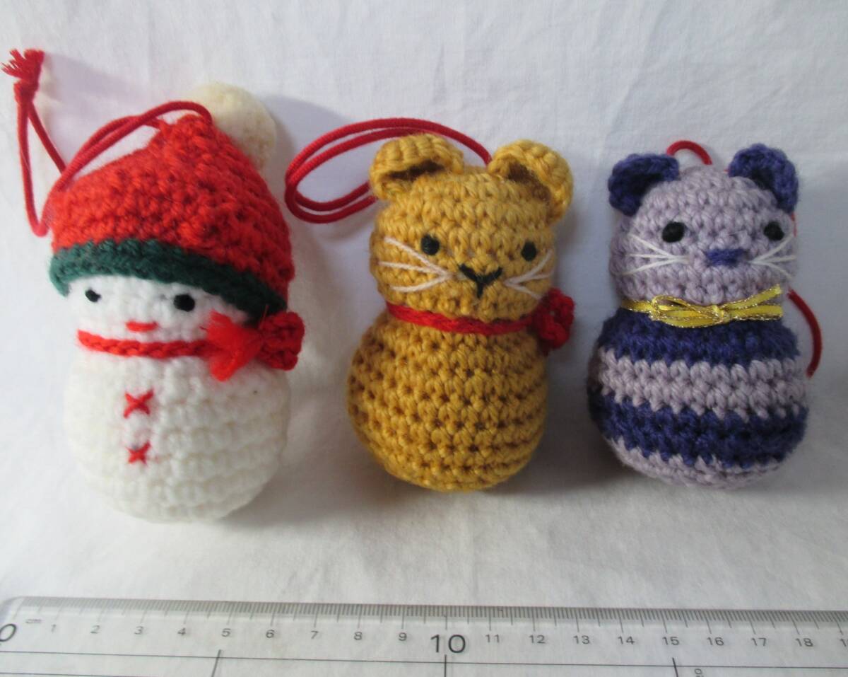 あみぐるみ 人形3体 ひも付き ハンドメイド 手編み拍卖