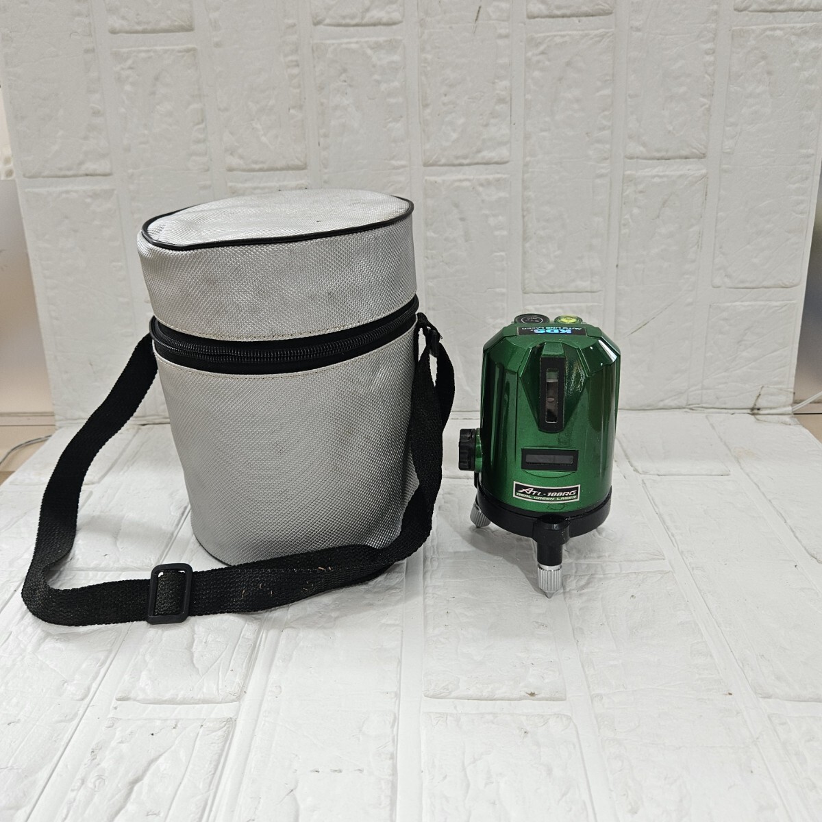 YGZA-2 KDN 高輝度 グリーンレーザー 墨出器 ATL-100RG 中古 ケース付き拍卖