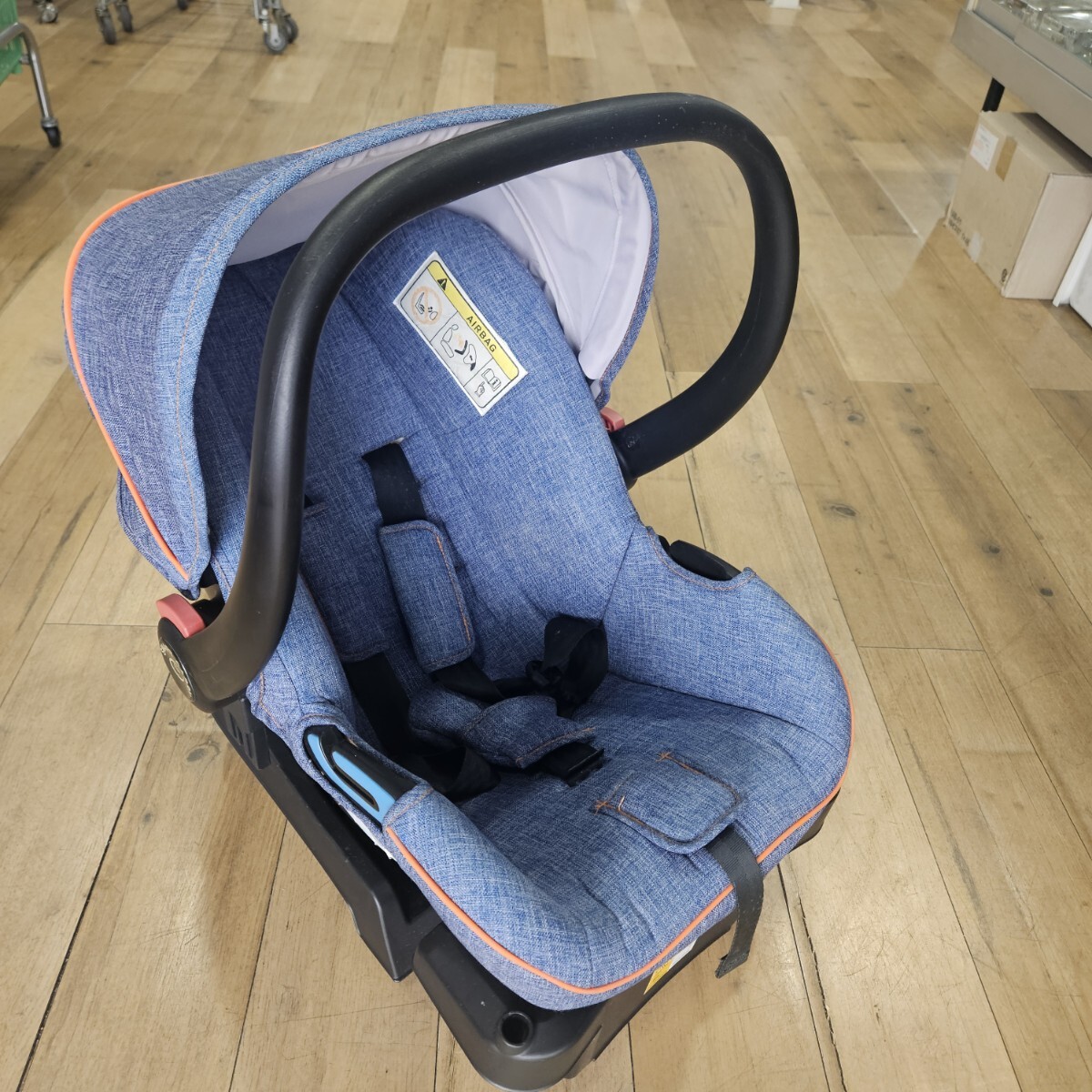 ベビーキャリー ベビーシート 日本育児 スマートキャリー チャイルドシート 中古拍卖