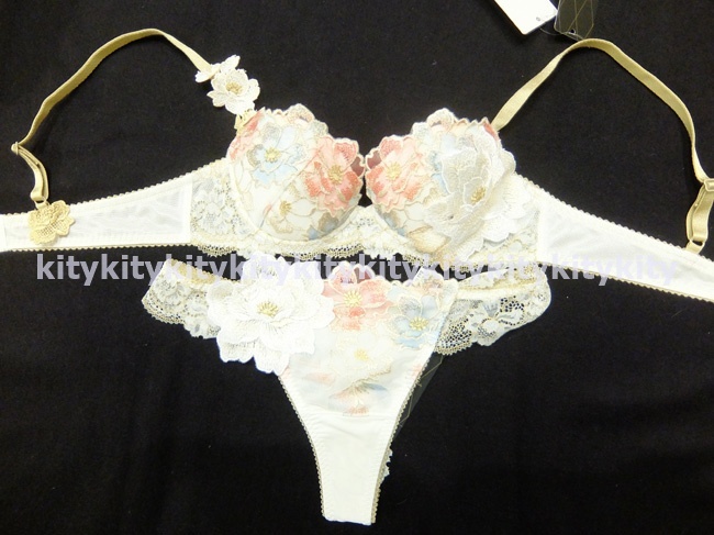 サルート【日本の花嫁】C65&ソングM IV 03G拍卖