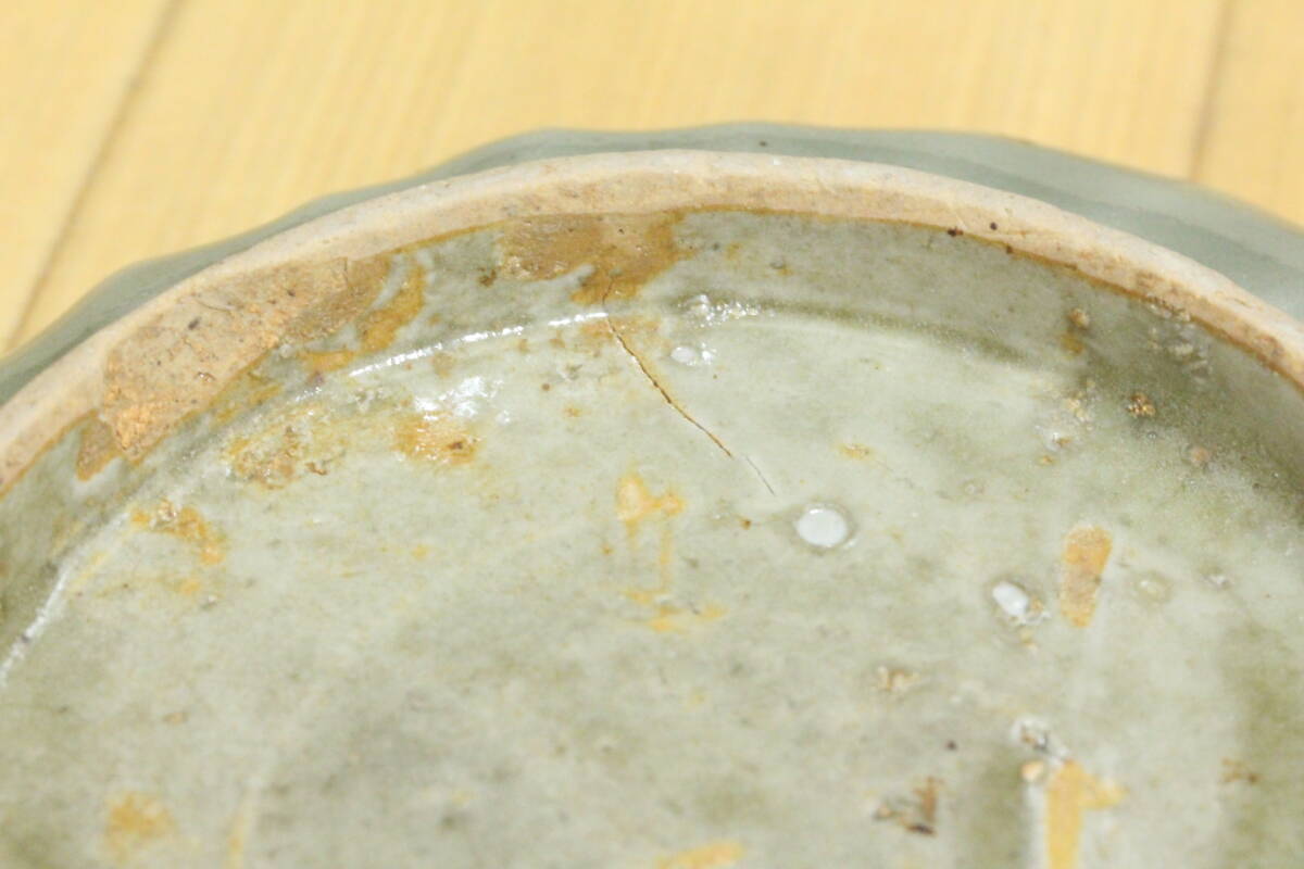 中国美術 青磁双魚紋 元朝期龍泉窯 皿陶磁器片 青磁陶片 唐物 時代物 骨董 古美術レトロ 青瓷 骨董品 美術品 古美術 時代品拍卖