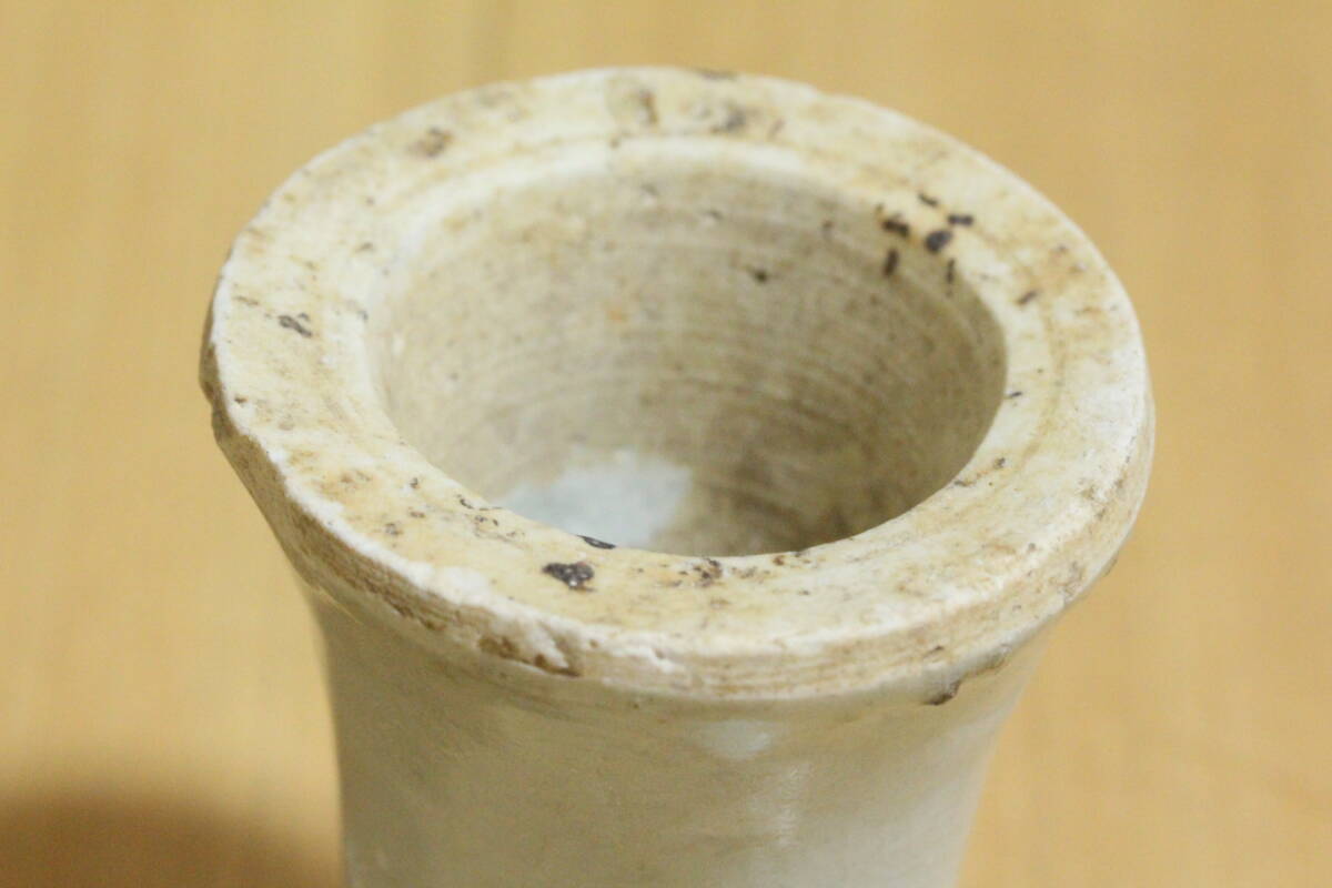 磁器コレクション 買い出し 元時代インチン磁馬上杯残欠 陶片 珍品高足杯高台底足陶磁片 時代物 古董品 骨董 旧家蔵出拍卖