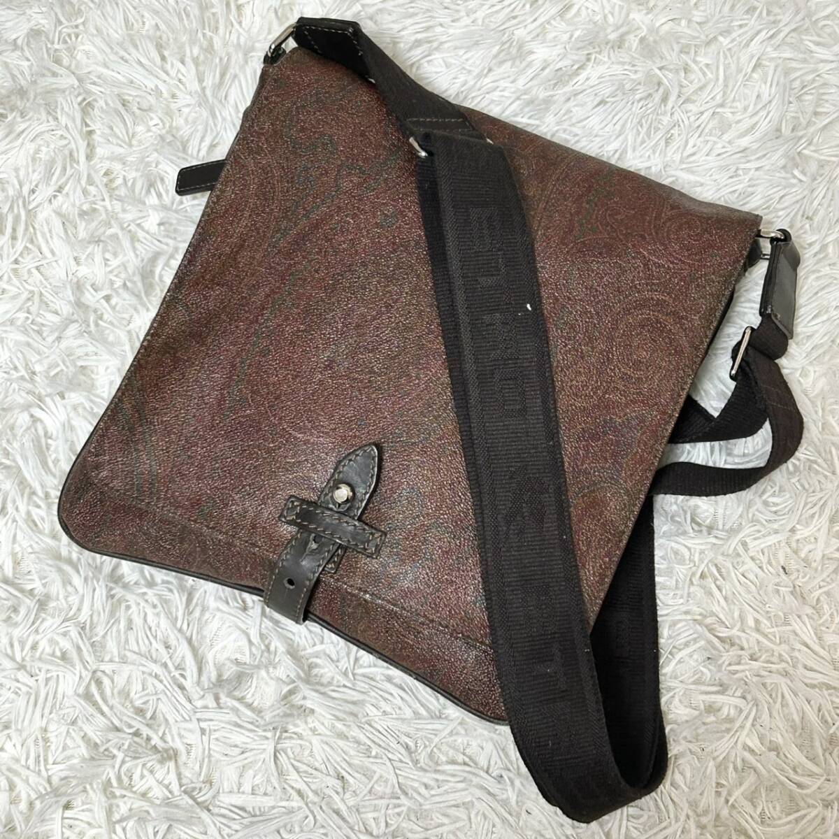 美品/希少 ETRO エトロ ペイズリー メッセンジャーバッグ ショルダーバッグ クロスボディ サコッシュ ビジネス メンズ 総柄 ワインレッド拍卖