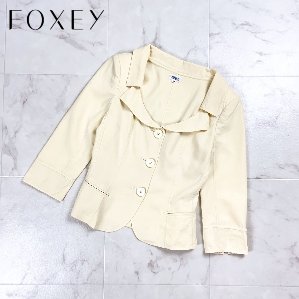 美品 FOXEY BOUTIQUE フォクシーブティック Uネックテーラードジャケット 水牛釦 裏地無し レディース パステルイエロー サイズ38*GD1042拍卖