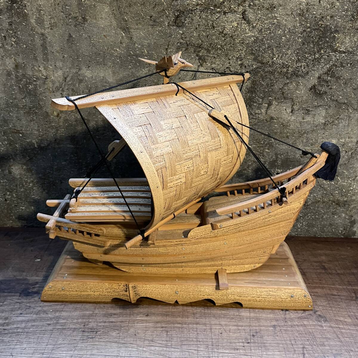 希少 帆船 模型 竹製 木造 宝船 和船 工芸品 舟 置物 ヴィンテージ 中型拍卖