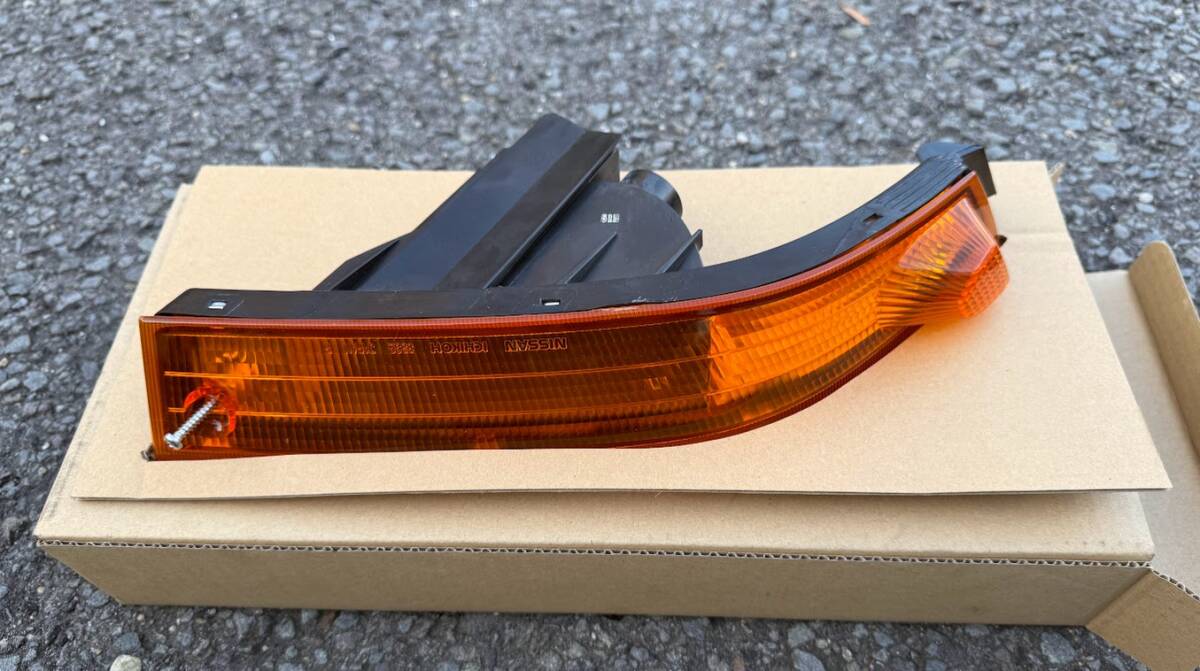 日産 シルビア S14後期 フロント右ウインカー 26124-80F10 純正未使用新品拍卖