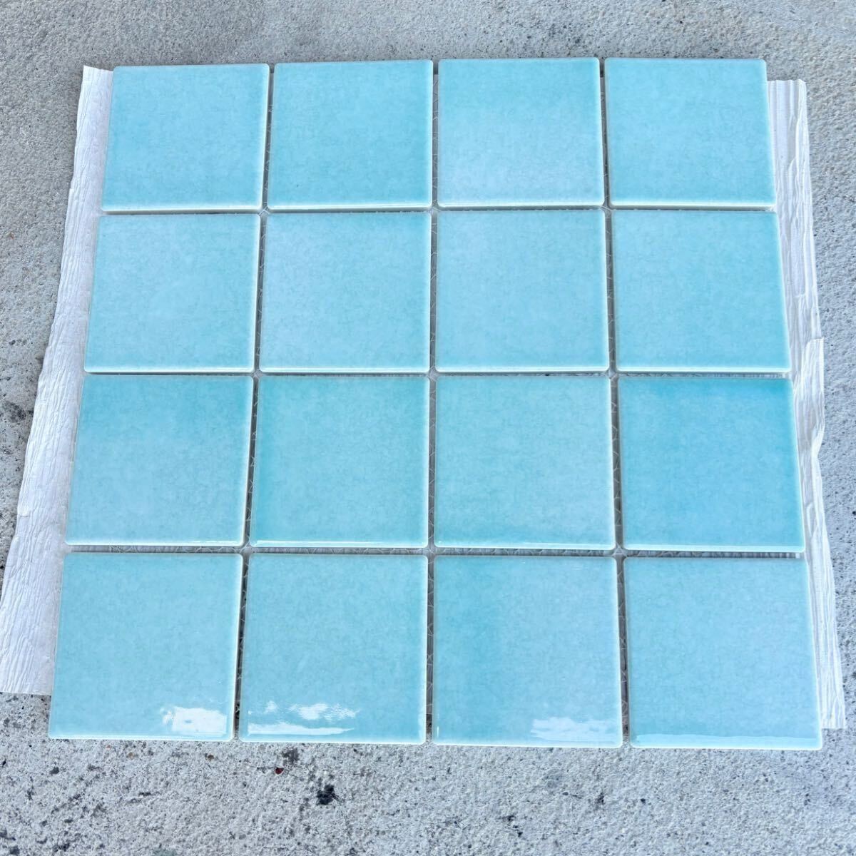 【 美濃焼タイル アクアブルー シート 】残り少なくなってきました、ご希望の方はお急ぎください!20シートまで送料同じ。拍卖