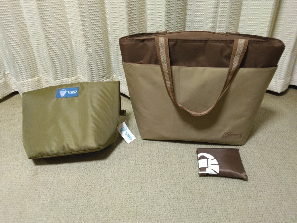 コールマン デイリークーラートート 25L(バターナッツ)・HYAD クーラーパック8(約7.6L コヨーテ) の2個セット デイキャンプで一回使用拍卖