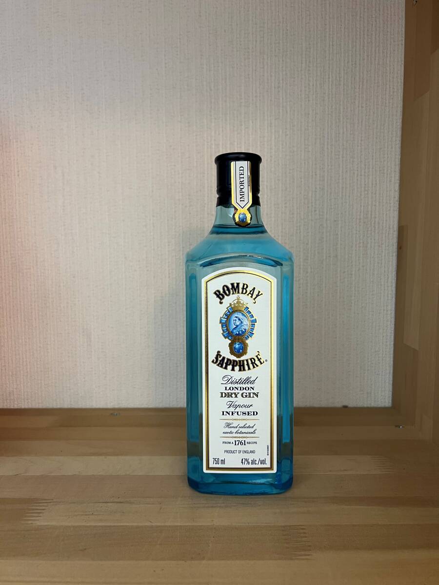 即決 ボンベイサファイア ジン 750ml 47° 1本拍卖