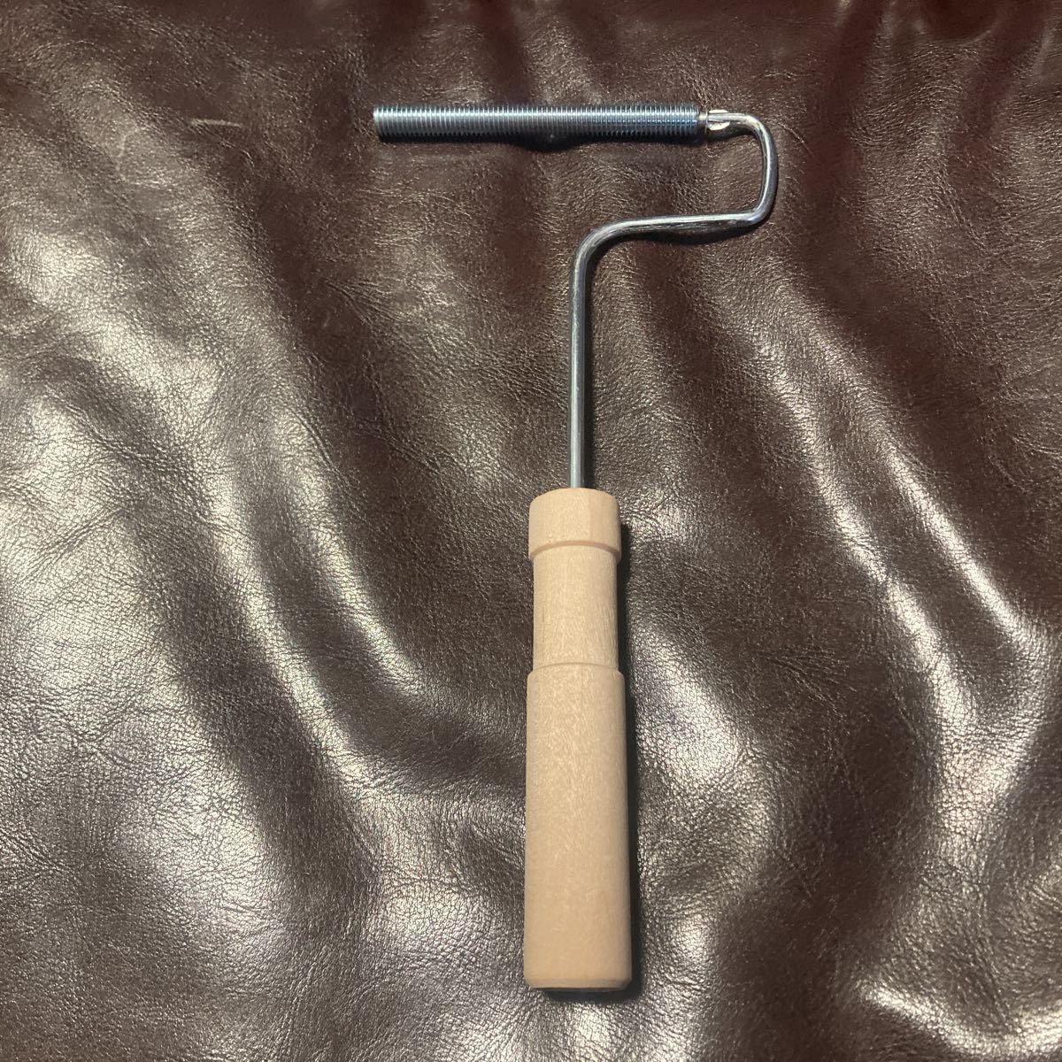 ネジローラー FRP 脱泡ローラー ローラー幅100mm 未使用 テツネジローラー 気泡抜き 樹脂 補修 修理 加工 自作 DIY拍卖