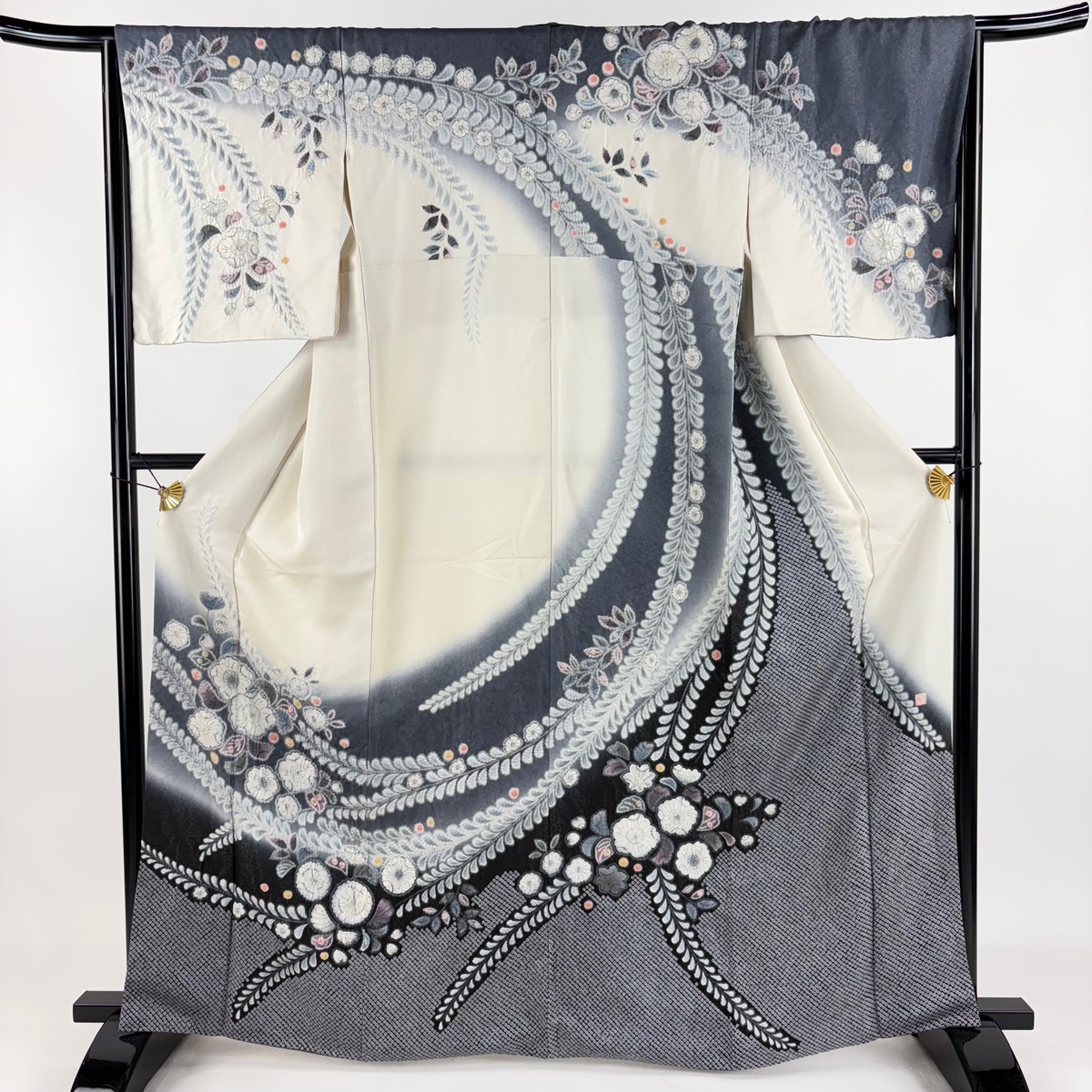 訪問着 身丈163.5cm 裄丈66cm M 袷 落款 辻が花 銀通し ぼかし 灰色 正絹 名品 【中古】拍卖