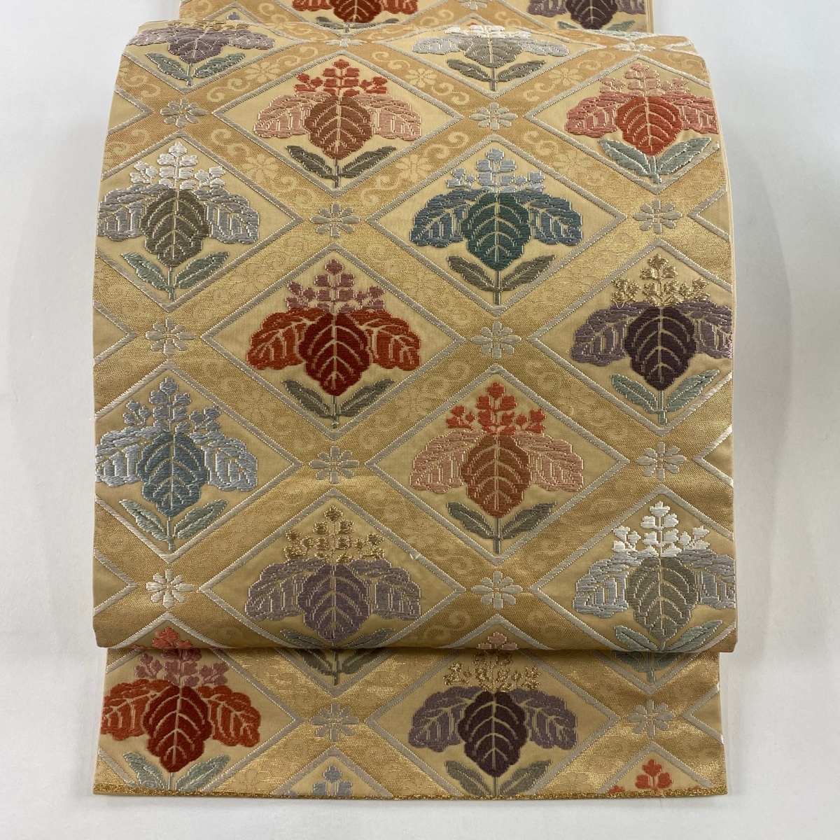 袋帯 秀品 関西仕立て 桐 菱 箔 唐織 ベージュ 六通 正絹 【中古】拍卖