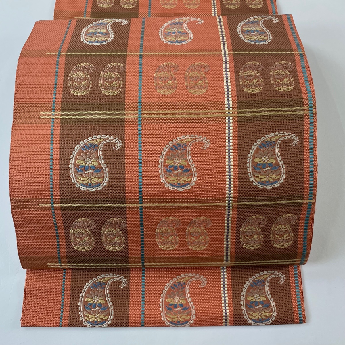 名古屋帯 優品 八寸名古屋帯 トンネル仕立て ペーズリー柄 格子 サーモンピンク 正絹 【中古】拍卖