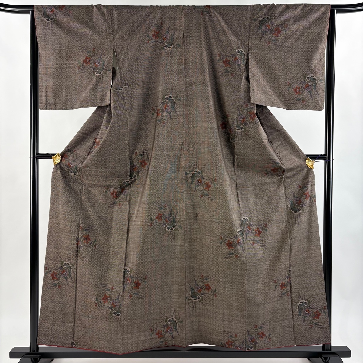 大島紬 身丈157.5cm 裄丈64.5cm M 袷 純泥染 証紙 草花 花籠 焦茶色 正絹 秀品 【中古】拍卖
