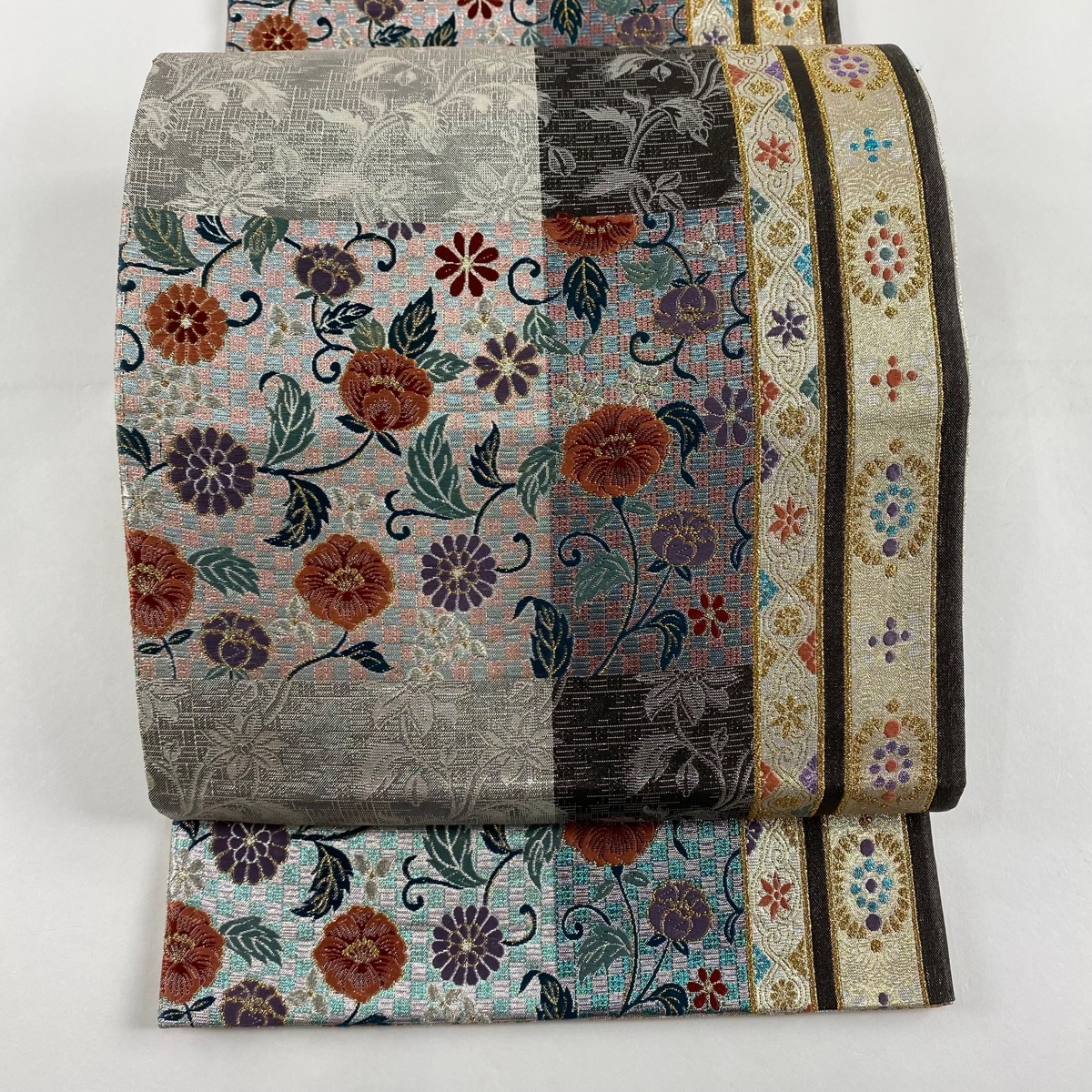 【美品】 袋帯 秀品 花唐草 市松 箔 銀色 六通 正絹 【中古】拍卖