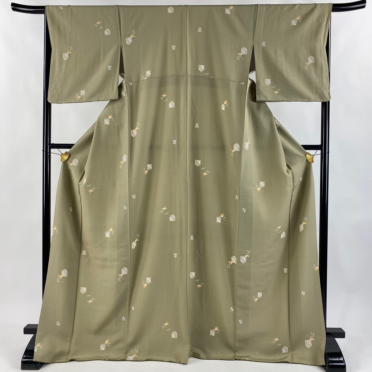 【美品】 小紋 身丈172cm 裄丈66cm M 袷 葉柄 鳥 灰緑 正絹 秀品 【中古】拍卖