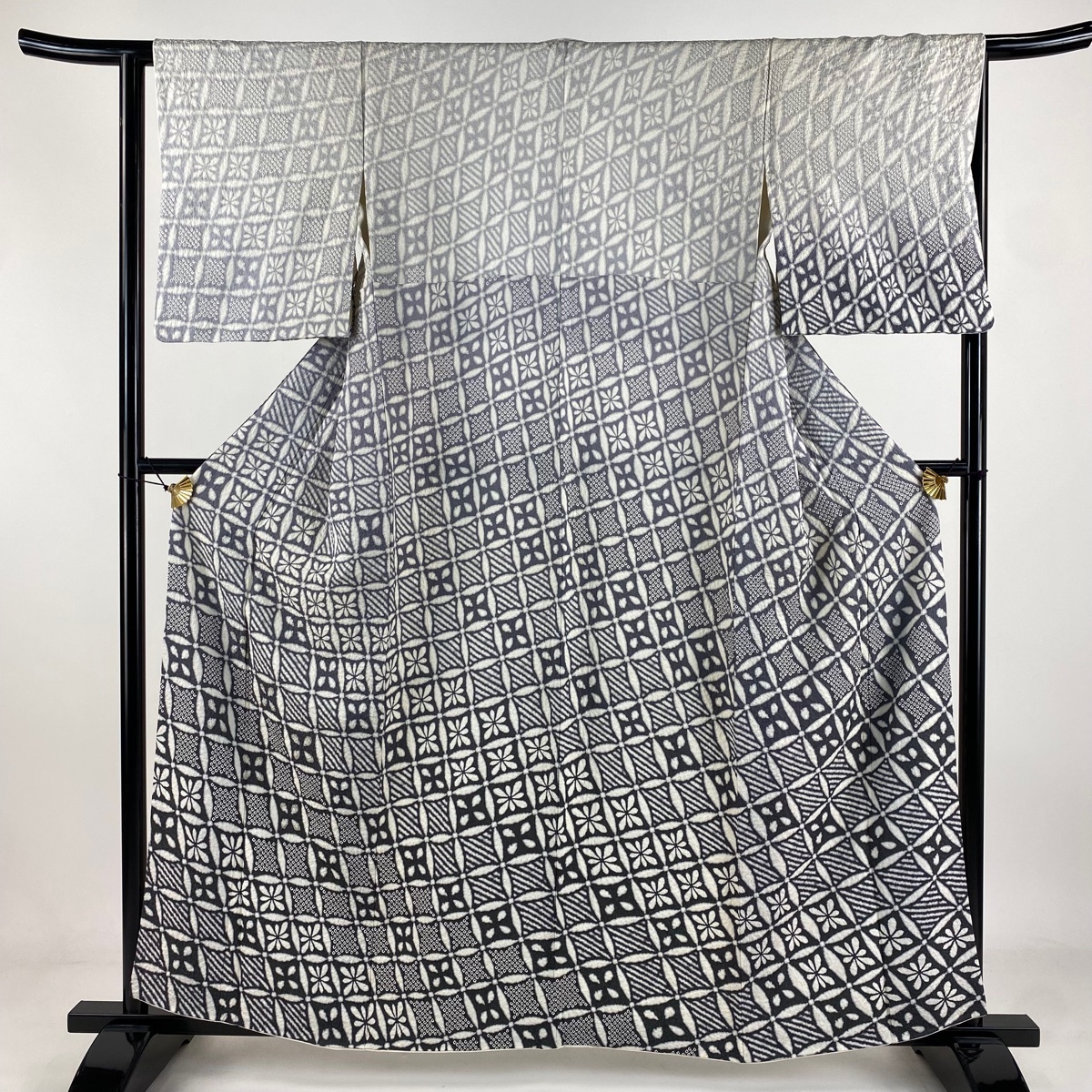 訪問着 身丈160cm 裄丈63.5cm S 袷 七宝 花 銀通し 絞り 灰紫 正絹 逸品 【中古】拍卖