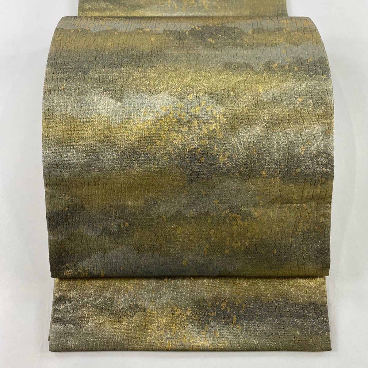 【美品】 袋帯 秀品 霞 幾何学 箔 金糸 よもぎ色 六通 正絹 【中古】拍卖