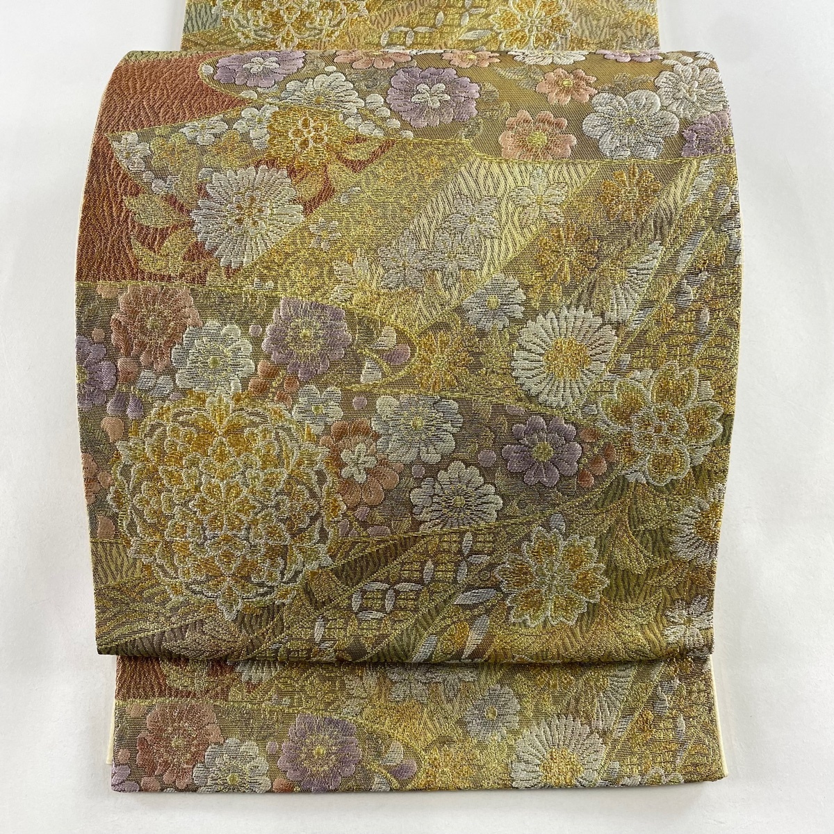 【美品】 袋帯 秀品 草花 華文 箔 金糸 金色 六通 正絹 【中古】拍卖