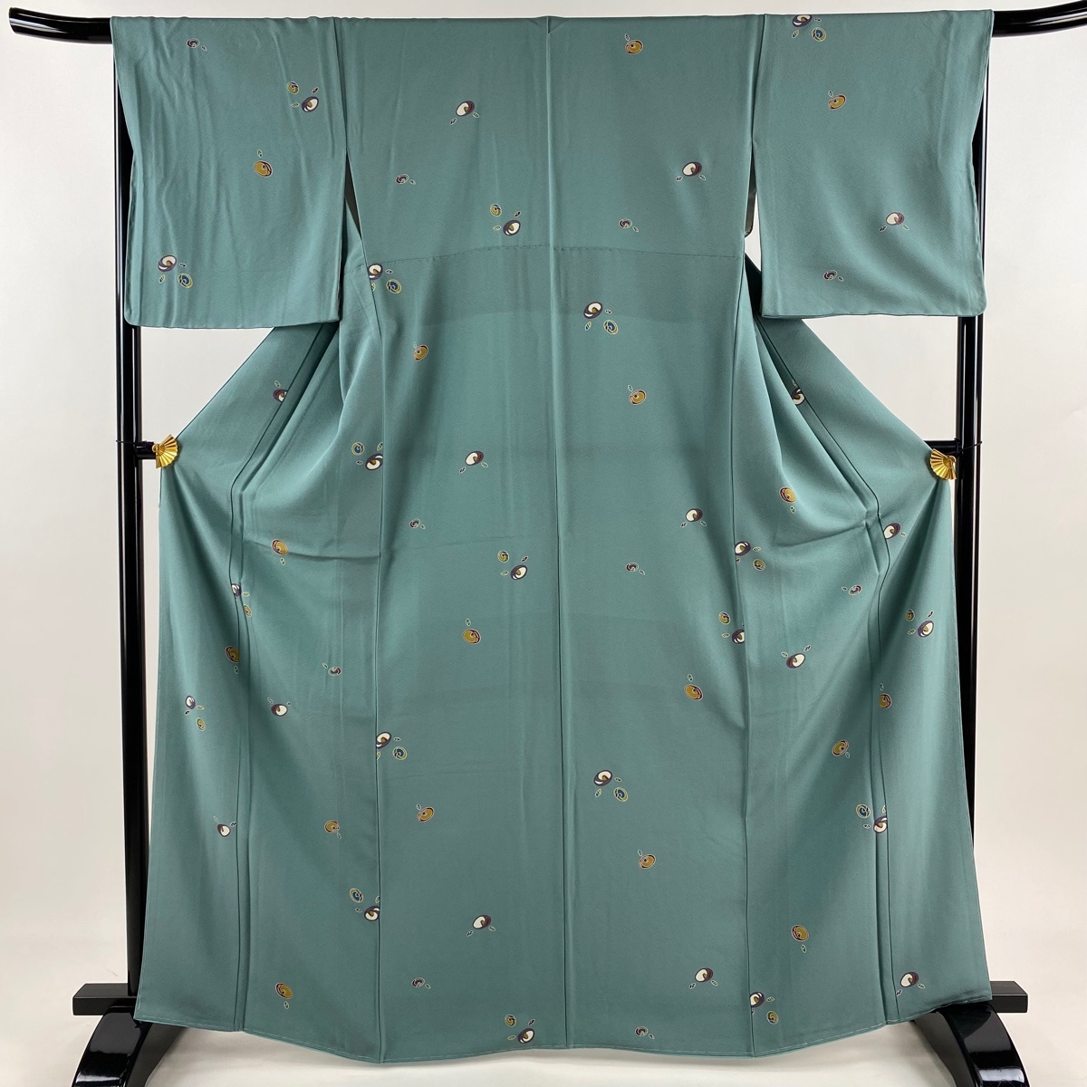 【美品】 小紋 身丈165cm 裄丈68cm L 袷 椿 金彩 薄青緑 正絹 秀品 【中古】拍卖