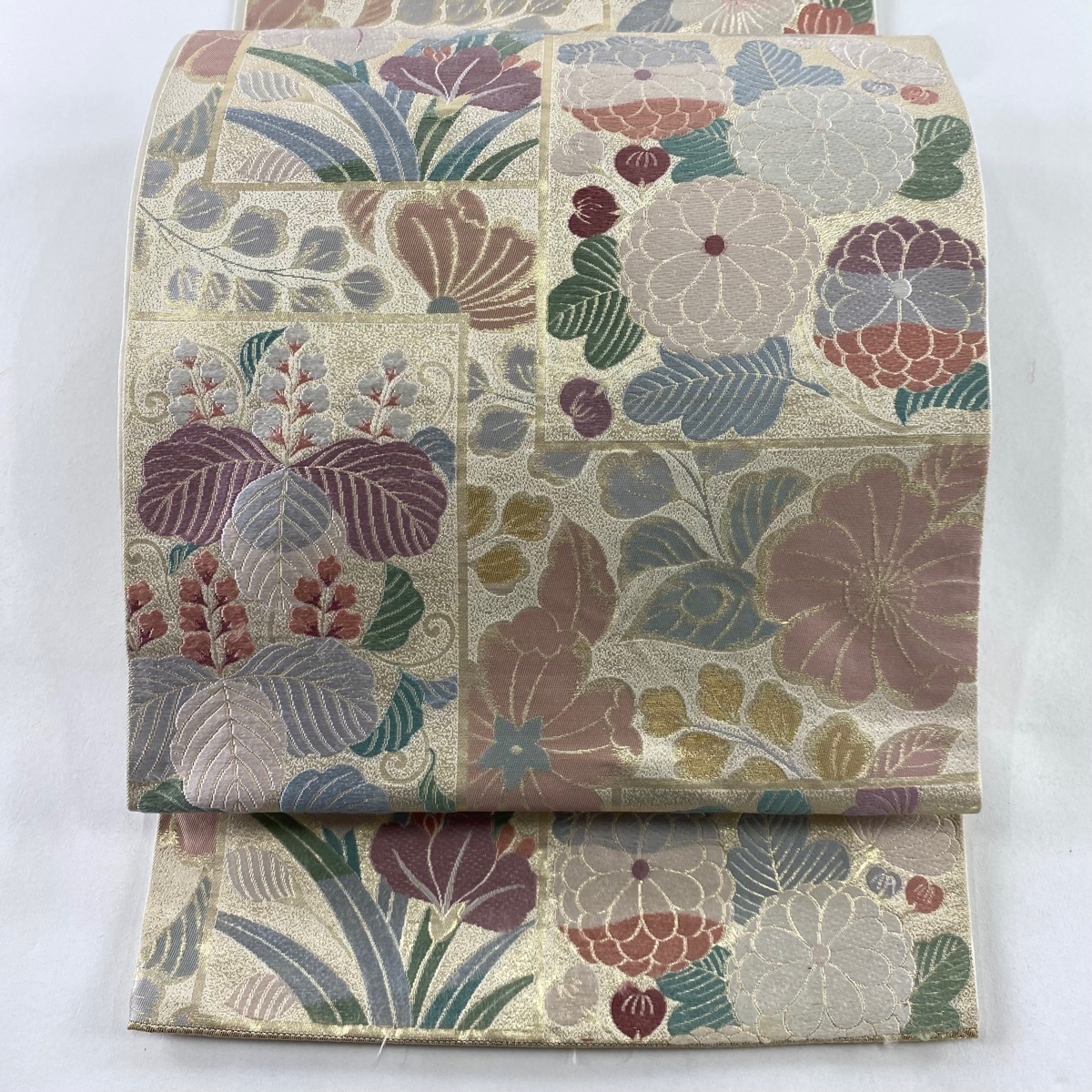 袋帯 秀品 関西仕立て 菊 菖蒲 金糸 箔 金色 六通 正絹 【中古】拍卖