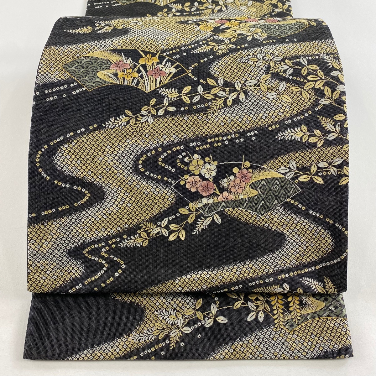 【美品】 袋帯 名品 落款 鹿の子流水扇面文 紹巴 墨色 六通 正絹 【中古】拍卖