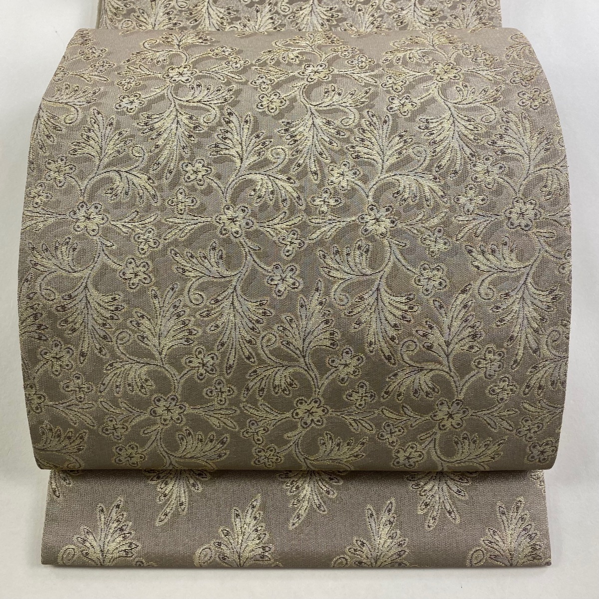 【美品】 袋帯 逸品 落款 渡辺雪三郎 草花 金銀糸 箔 灰茶 六通 正絹 【中古】拍卖