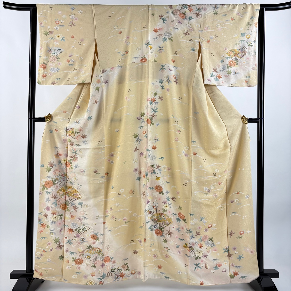 訪問着 身丈162.5cm 裄丈64.5cm M 袷 扇 菊 金糸 金彩 ベージュ 正絹 名品 【中古】拍卖