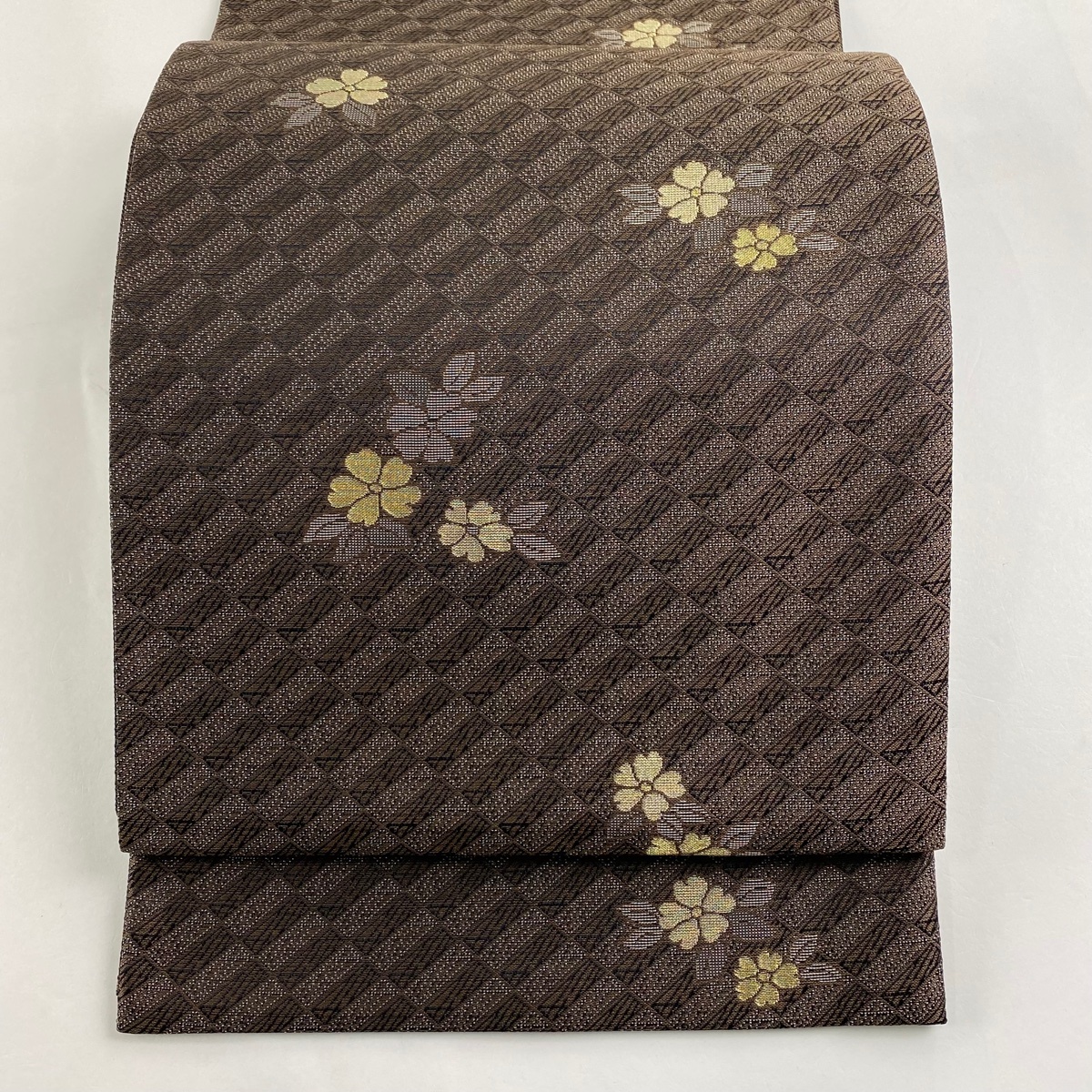 【美品】 袋帯 名品 桜 変わり市松 金銀糸 茶色 六通 正絹 【中古】拍卖