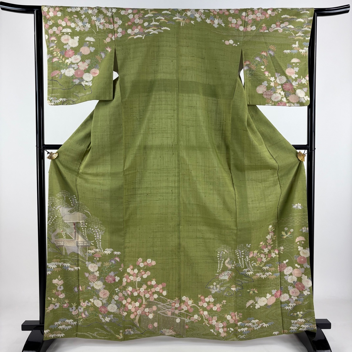 【美品】 訪問着 身丈165.5cm 裄丈65cm M 袷 紬地 建物 草花 よもぎ色 正絹 名品 【中古】拍卖