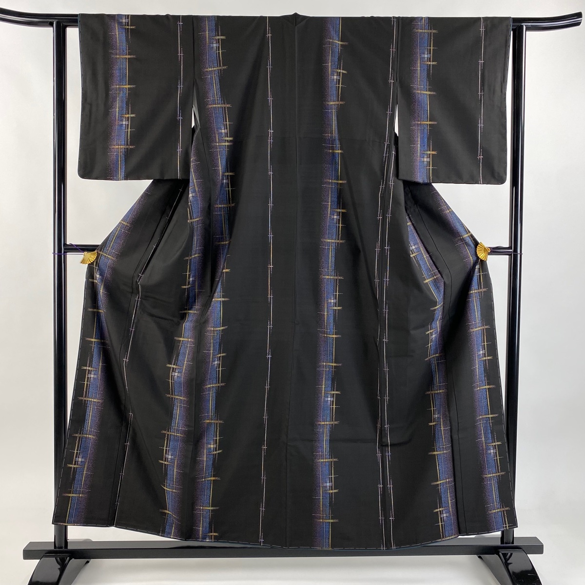 【美品】 大島紬 身丈157cm 裄丈61.5cm S 袷 純泥染 やまと 証紙 幾何学 茶紫 正絹 名品 【中古】拍卖