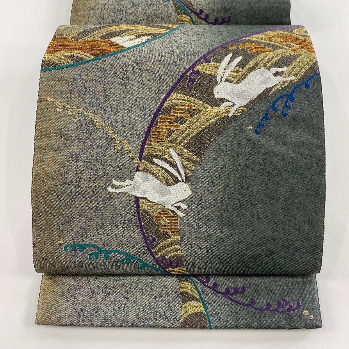 袋帯 逸品 証紙 ウサギ 波頭 金糸 箔 深緑 六通 正絹 【中古】拍卖