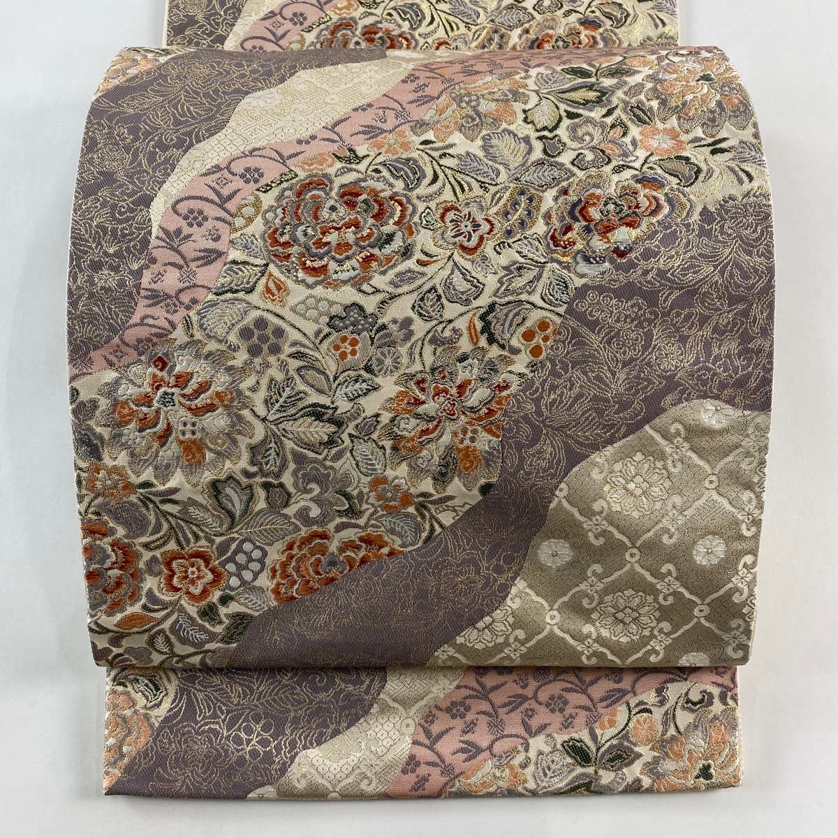 【美品】 袋帯 秀品 華文 草花 箔 刺繍 薄小豆 六通 正絹 【中古】拍卖