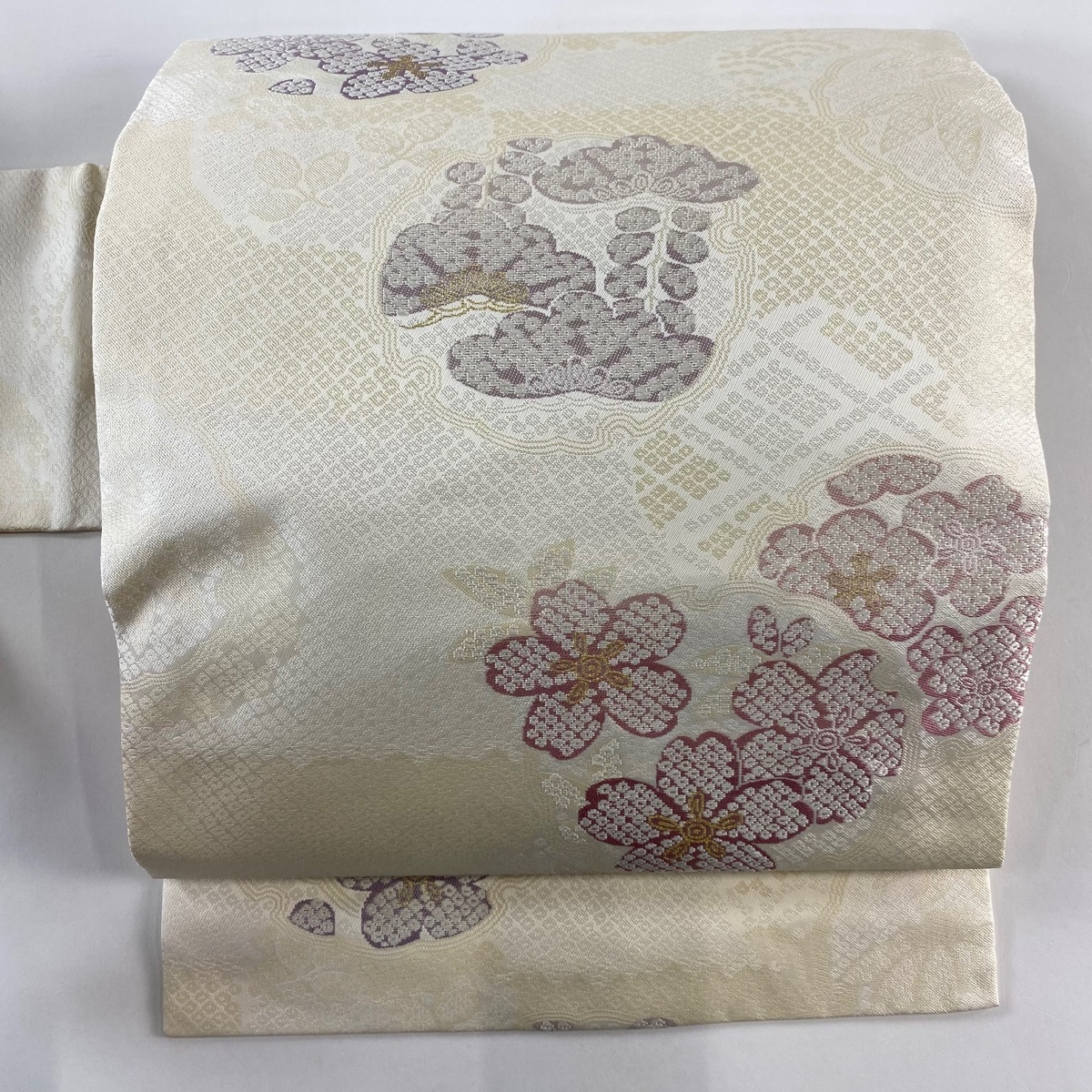 【美品】 名古屋帯 秀品 雪輪 桜 金糸 クリーム 正絹 【中古】拍卖