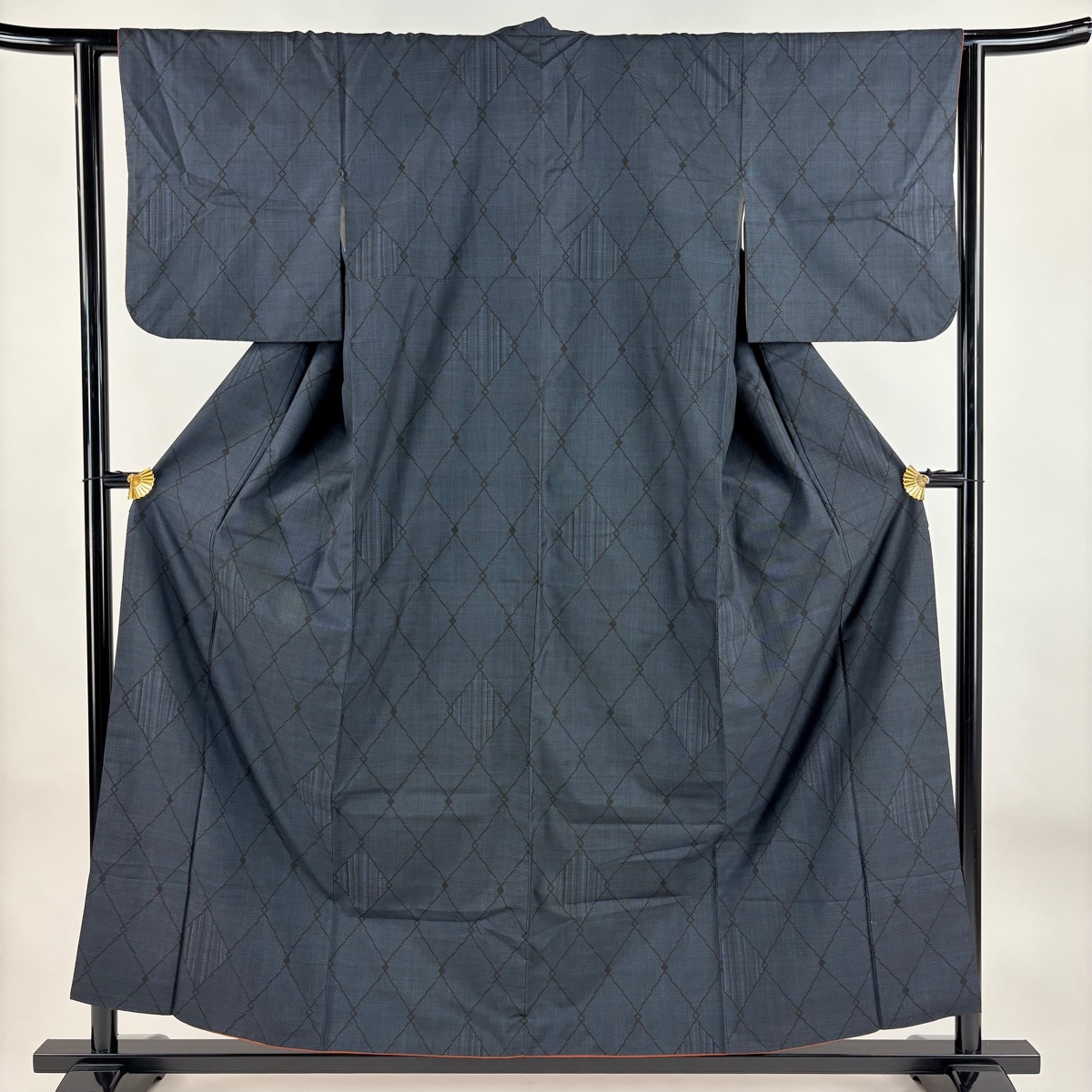 紬 身丈157.5cm 裄丈63cm S 袷 菱 縞 濃紺 正絹 秀品 【中古】拍卖