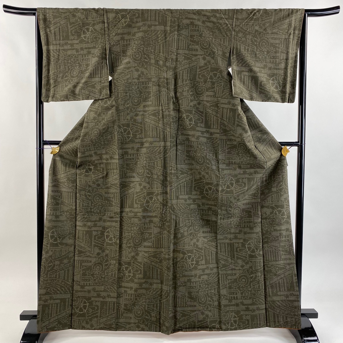 【美品】 結城紬 身丈165.5cm 裄丈65cm M 袷 証紙 鼓 ヱ霞 茶緑色 正絹 秀品 【中古】拍卖