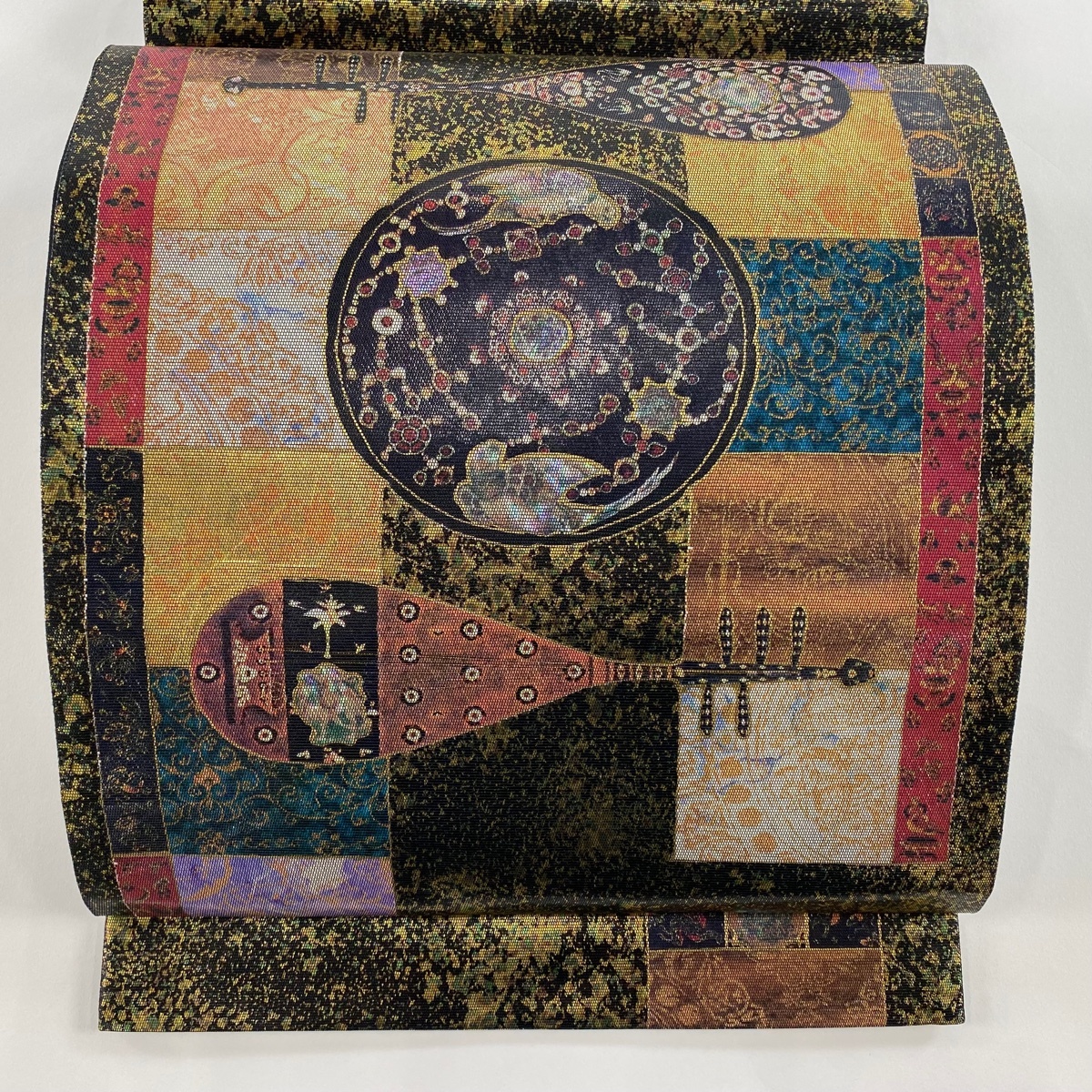 【美品】 袋帯 秀品 鏡裏文 和楽器 螺鈿 箔 焦茶色 お太鼓柄 正絹 【中古】拍卖