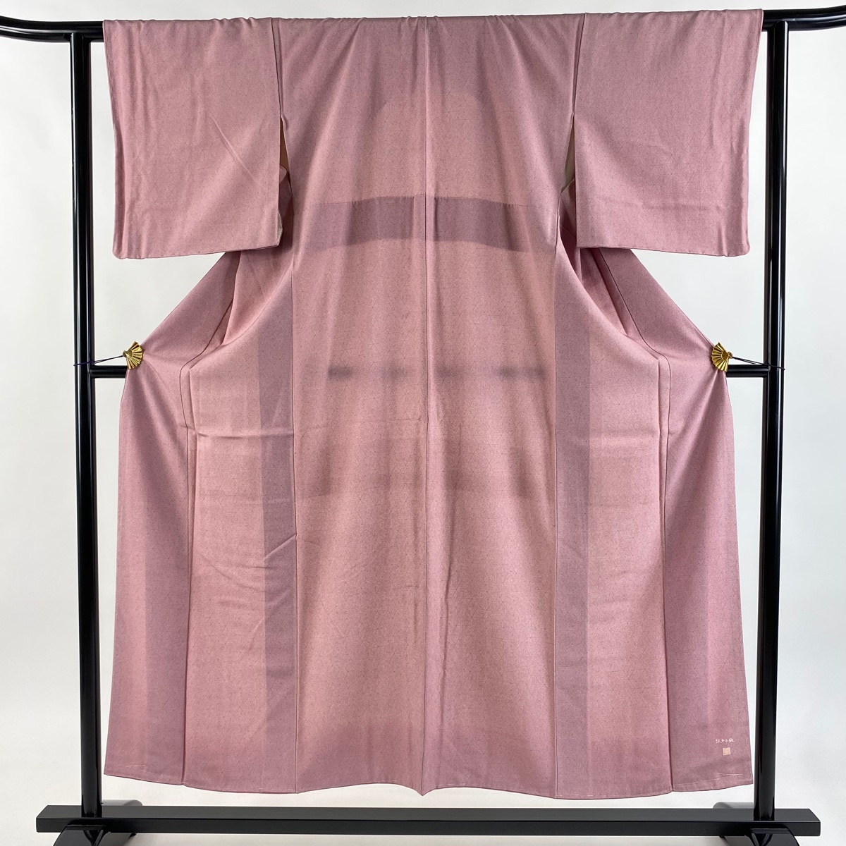 江戸小紋 身丈151cm 裄丈62cm S 袷 落款 幾何学模様 ピンク 正絹 秀品 一つ紋 【中古】拍卖