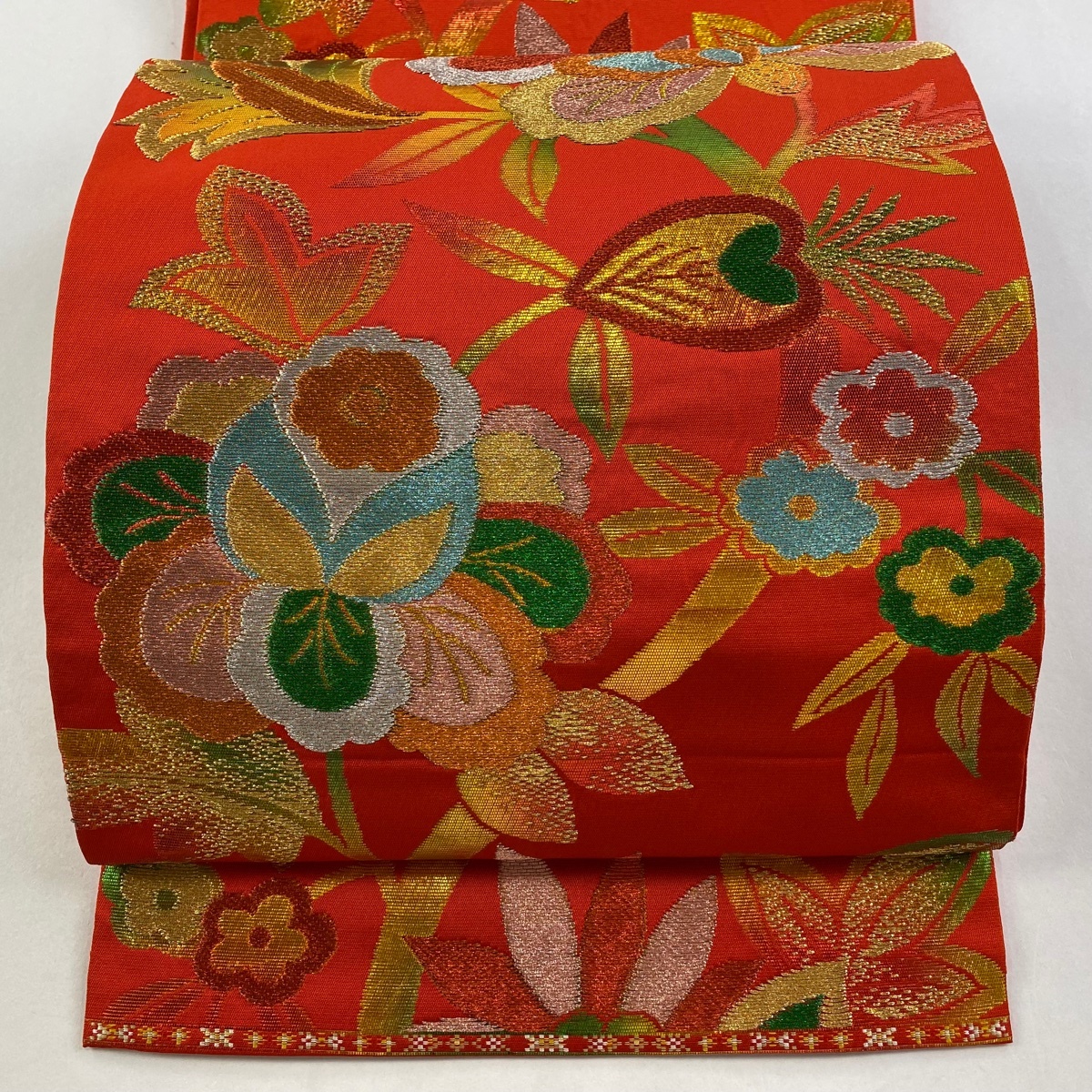 【美品】 袋帯 秀品 イタリア唐花 草花 金銀糸 箔 赤 六通 正絹 【中古】拍卖