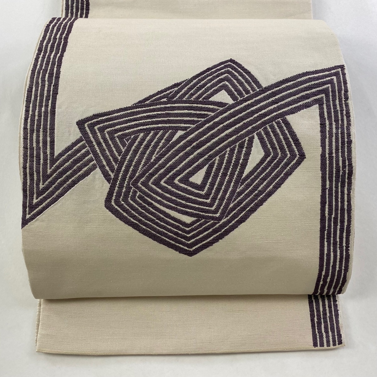 袋帯 逸品 落款 証紙 勝山織物 幾何学 ベージュ お太鼓柄 正絹 【中古】拍卖