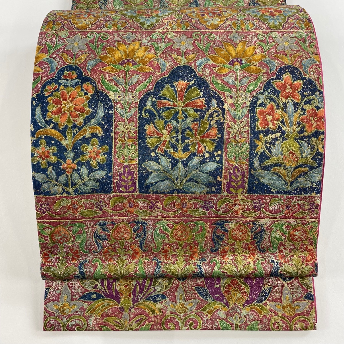 袋帯 秀品 紬地 草花 華文 金銀彩 茜色 全通 正絹 【中古】拍卖