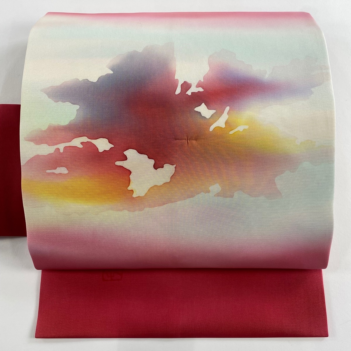 名古屋帯 秀品 落款 霞 幾何学模様 ぼかし 濃ピンク 正絹 【中古】拍卖