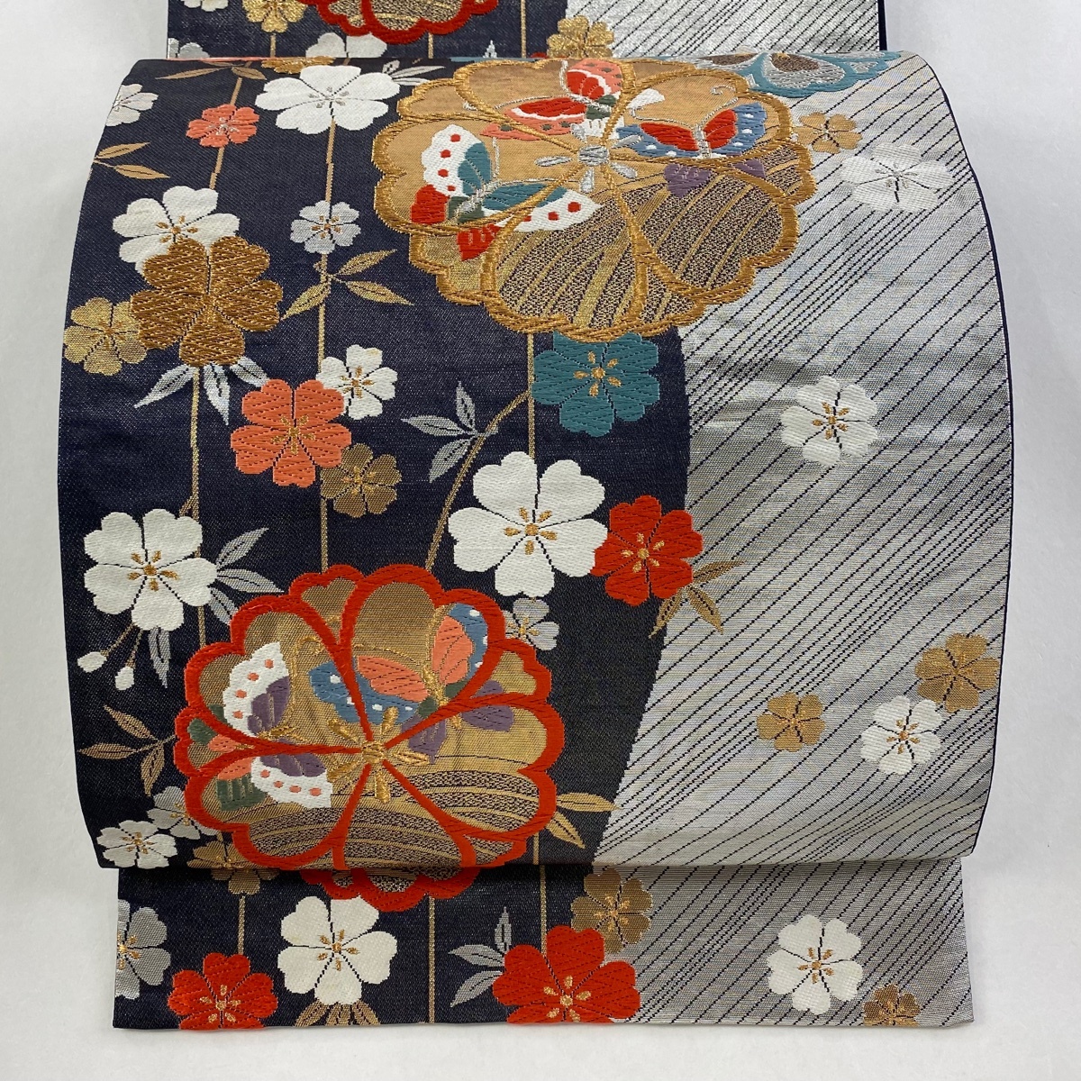 袋帯 秀品 桜 蝶 唐織 箔 銀色 六通 正絹 【中古】拍卖