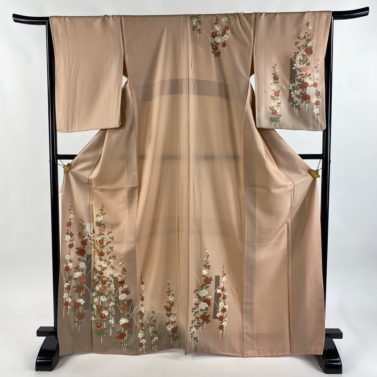 訪問着 身丈159.5cm 裄丈66cm M 袷 短冊 草花 金彩 ぼかし ピンクベージュ 正絹 優品 【中古】拍卖