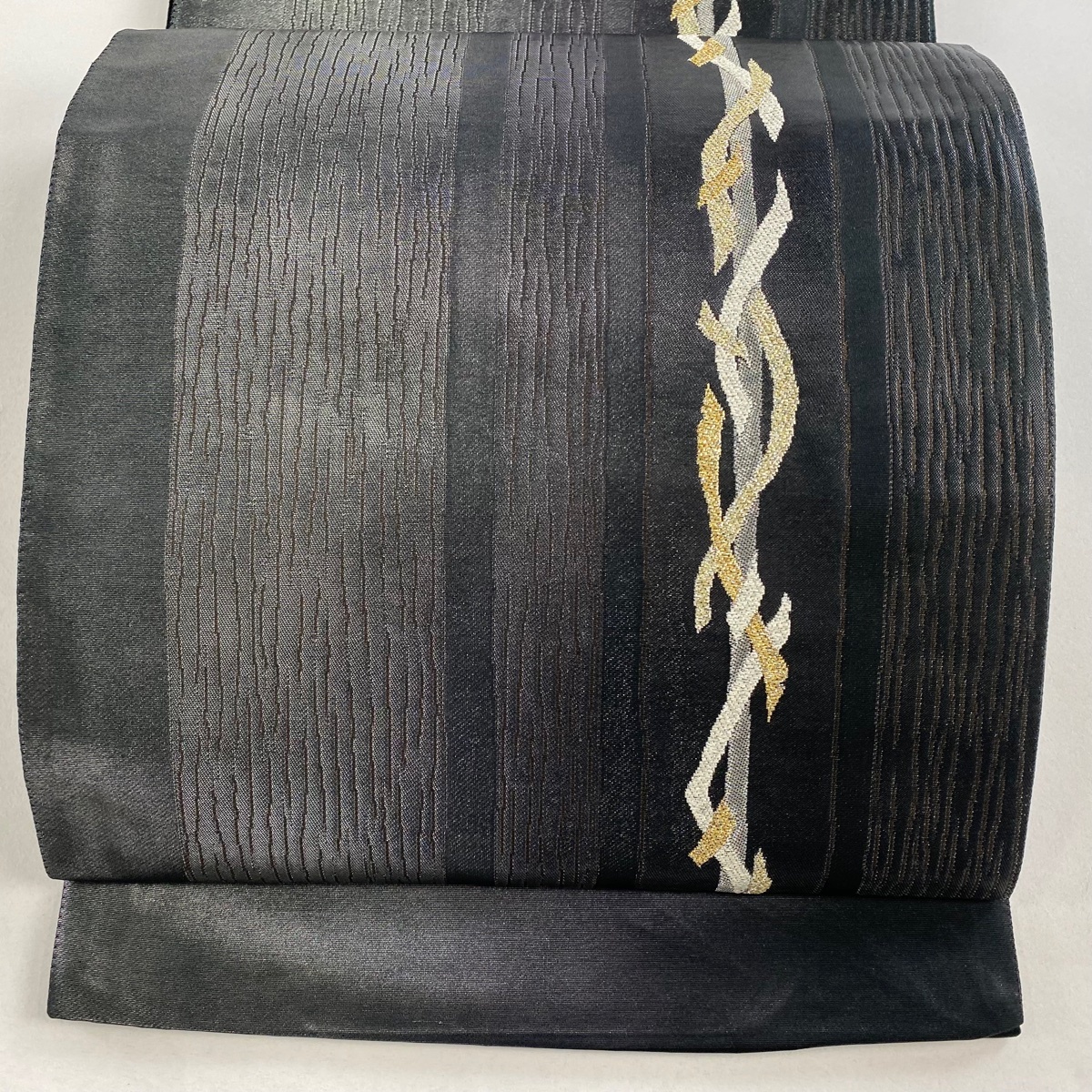 【美品】 袋帯 秀品 縞 幾何学 箔 銀糸 墨色 六通 正絹 【中古】拍卖