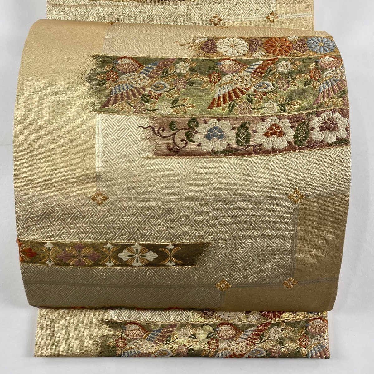 【美品】 袋帯 秀品 鳥 花唐草 金糸 箔 金色 六通 正絹 【中古】拍卖