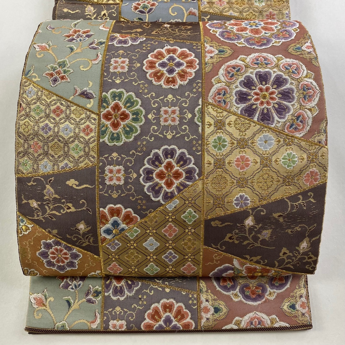 袋帯 秀品 宝飾献上華文 箔 金糸 灰茶 六通 正絹 【中古】拍卖