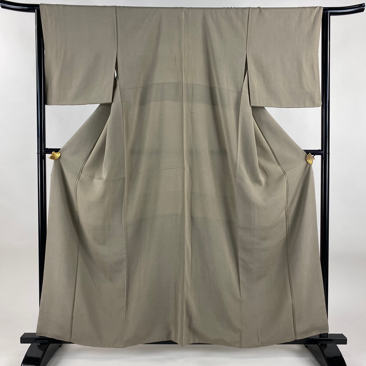 色無地 身丈158cm 裄丈64cm M 袷 灰茶 正絹 優品 一つ紋 【中古】拍卖